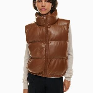 Aritzia leather puffer size S perfect condition